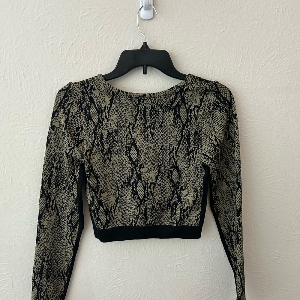 Fabletics Top - Picture 3 of 3